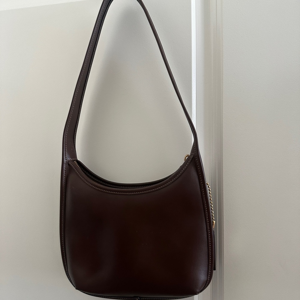 Coach Curve Zip Bag – Brown - Picture 3 of 8